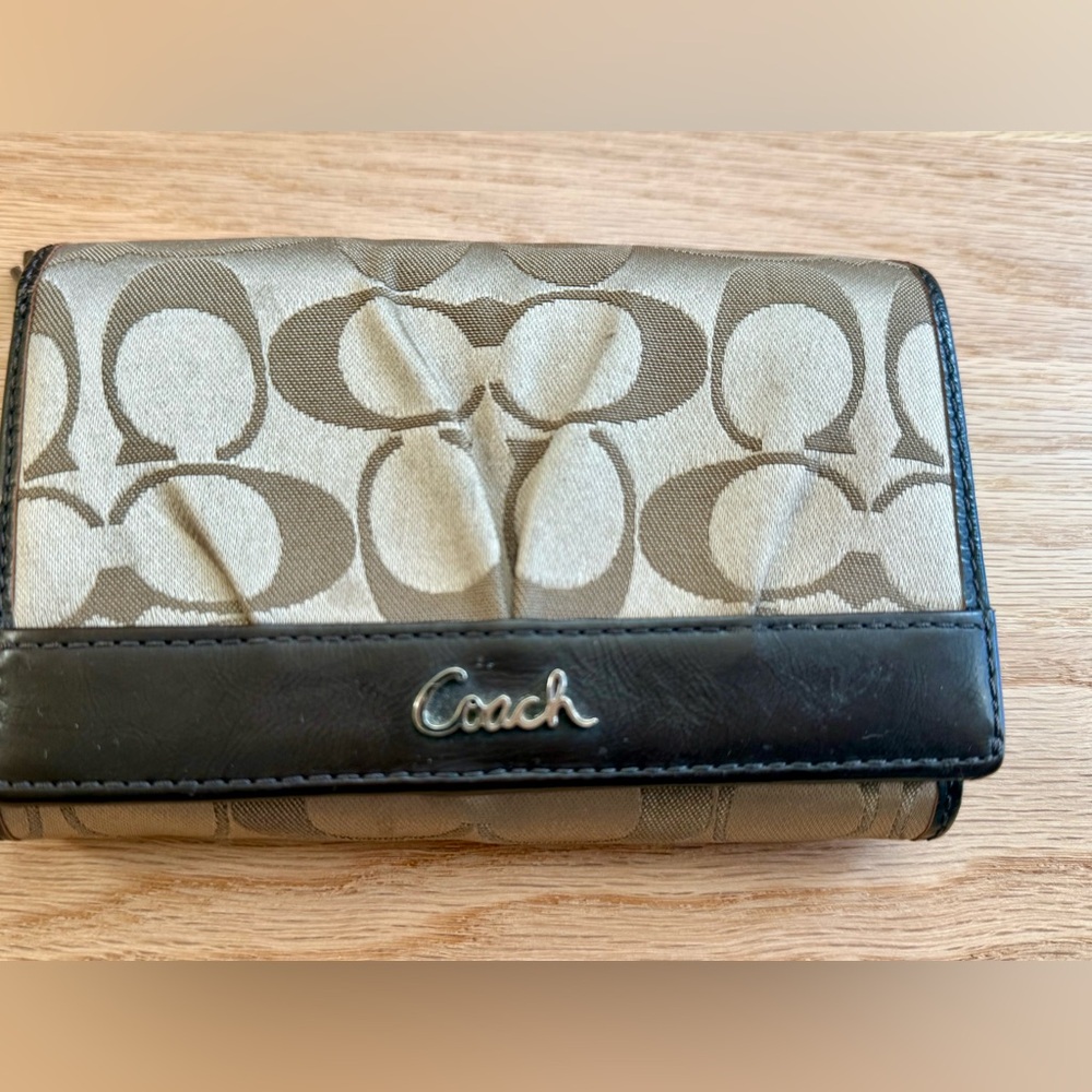 Coach Wallet.